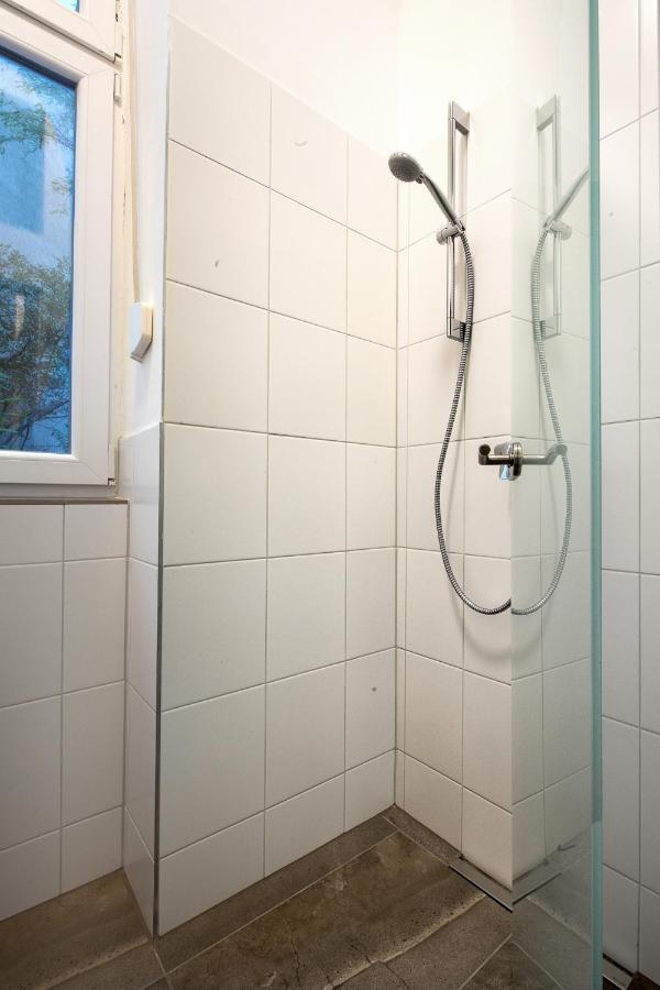 Newton-Appartement Mit 3 Schlafzimmern Berlin Exterior photo